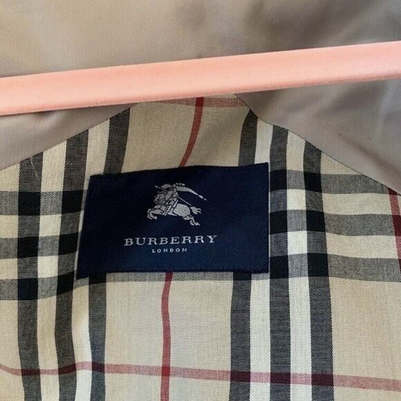 Burberry Bowpark Raincoat Removable Wool Liner In Khaki And Signature Plaid 10 - Picture 9 of 15